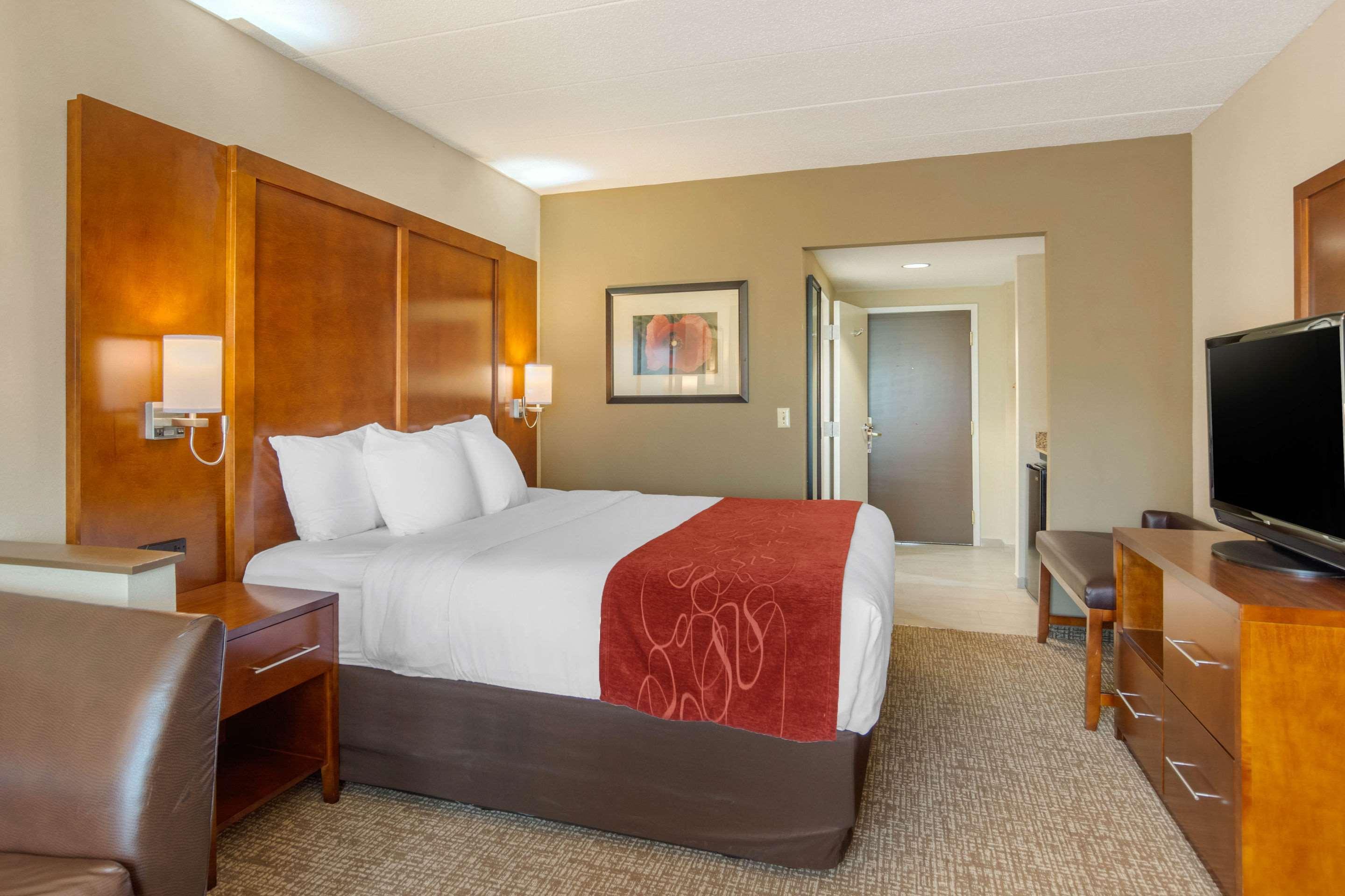 Comfort Suites Southpark Colonial Heights Buitenkant foto