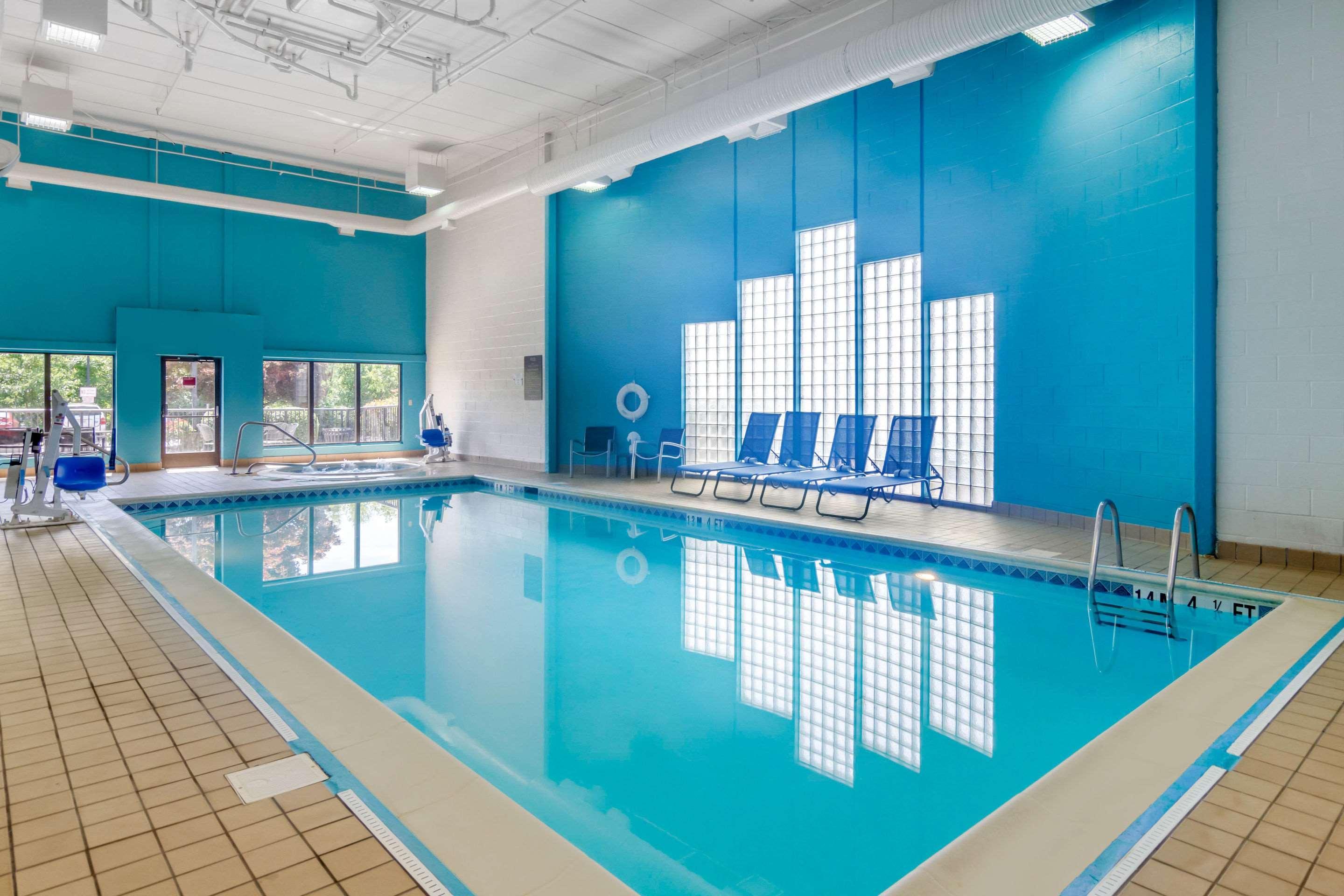 Comfort Suites Southpark Colonial Heights Buitenkant foto