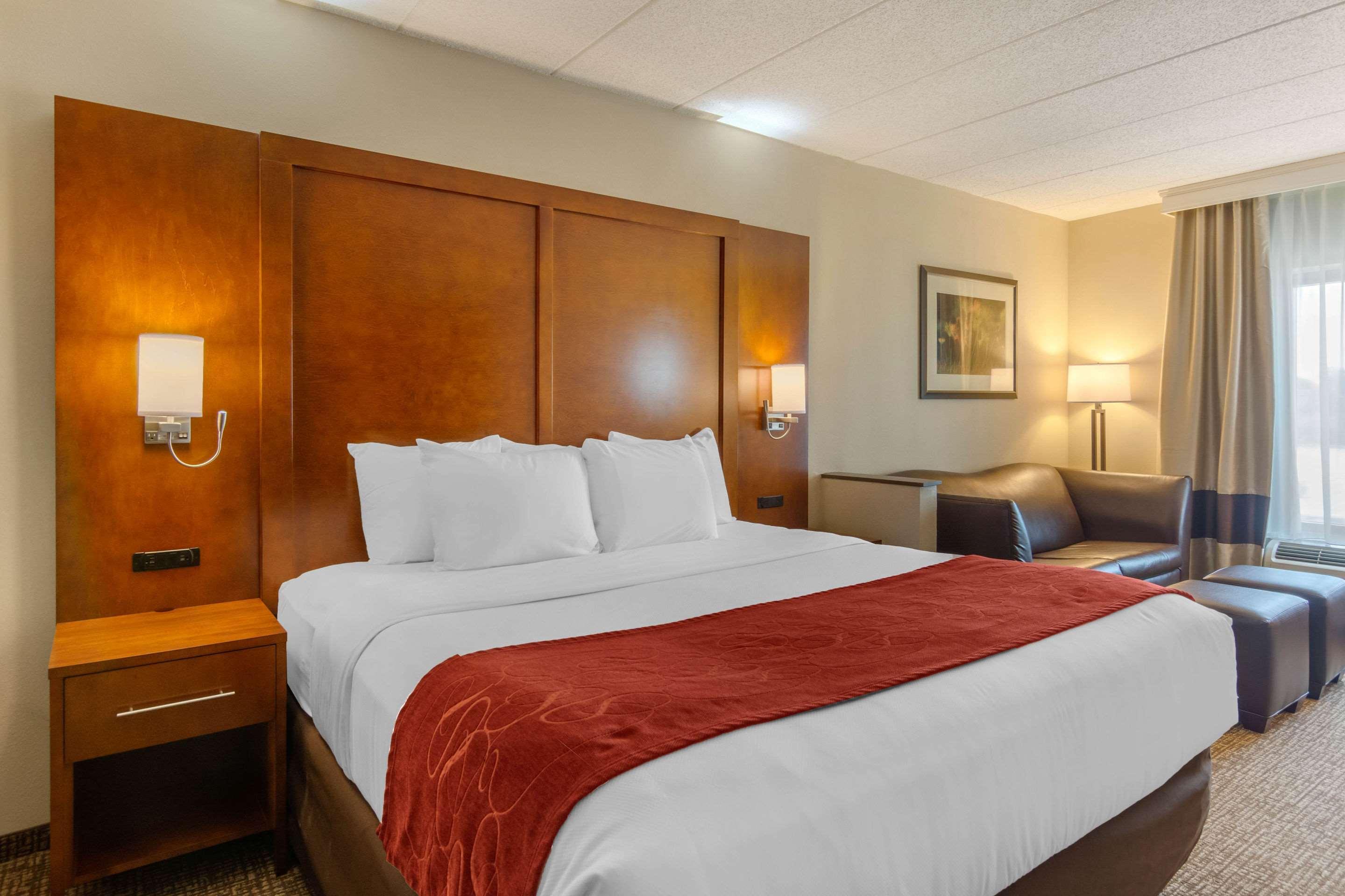Comfort Suites Southpark Colonial Heights Buitenkant foto
