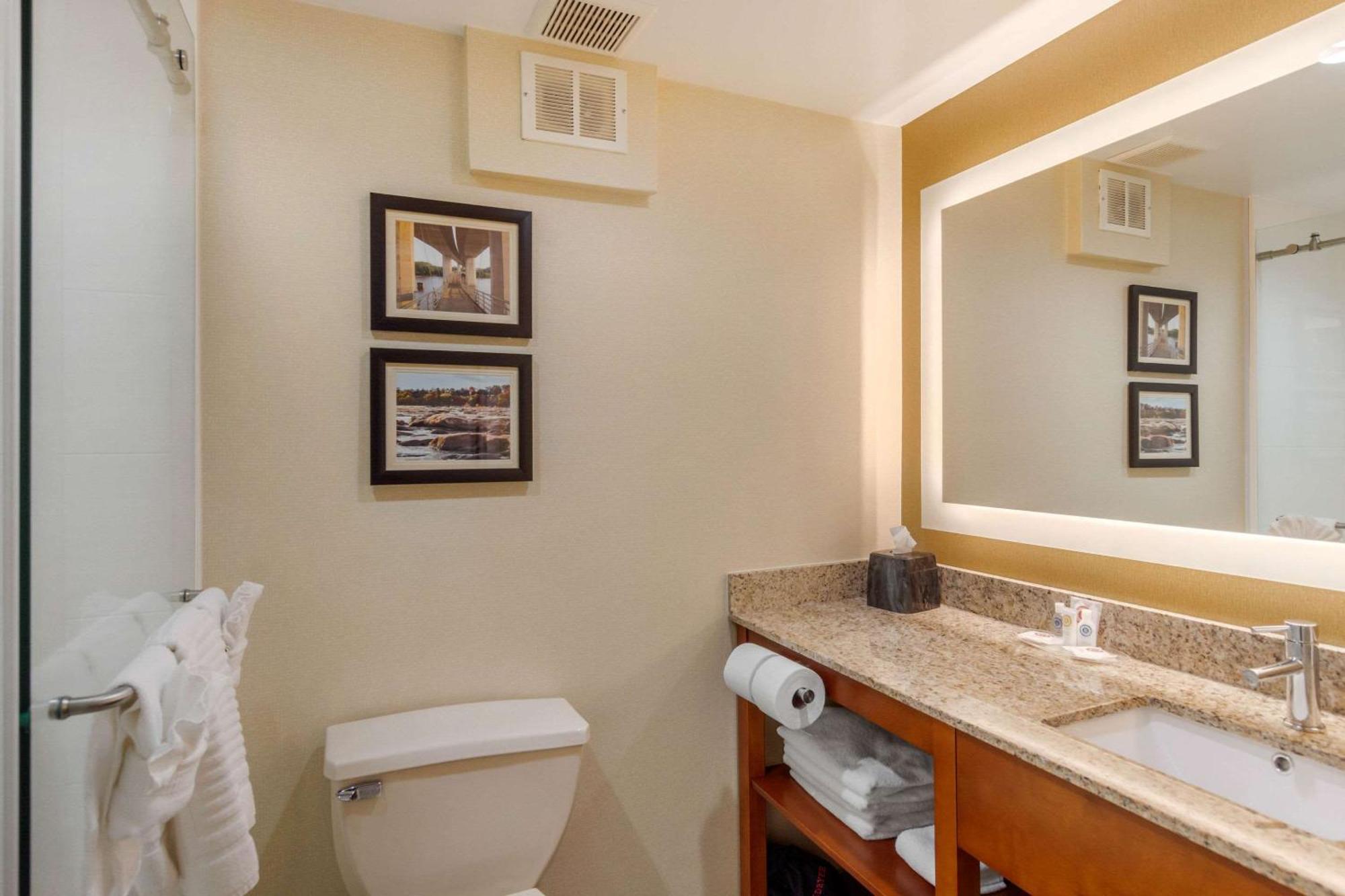 Comfort Suites Southpark Colonial Heights Buitenkant foto